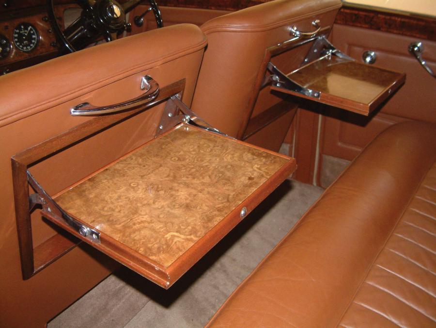  Rolls-Royce Silver Dawn Saloon 1954 года  (фото 2 из 6)